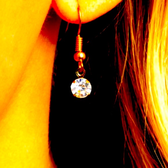 💥💎💥 SHOW OFF YOUR GLOW❗️ “GLOW AND GRIND” GOLD NECKLACE❗️💥💎💥 - Picture 5 of 6